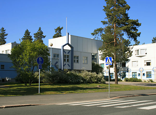 Sahanm&auml;en palvelukeskus